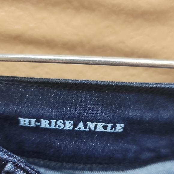 Liverpool Women's Dark Blue Jeans 👖 - Picture 6 of 9